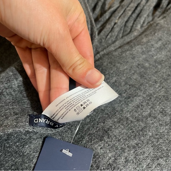 LUCKY BRAND Oversized Solid Knit Scarf Gray Fringe Detail 65” Plus Tassels NWT - Picture 3 of 4